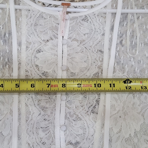 Free People size small Ivory color lace blouse - Picture 5 of 5